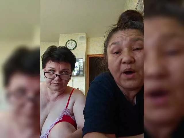 2Milf45 on BongaCams 