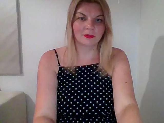 AdriannaLove on BongaCams 