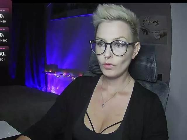 AlikBlack on BongaCams 