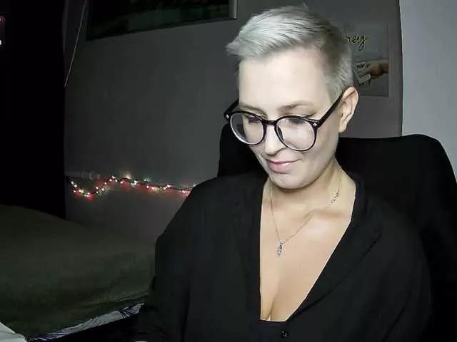 AlikBlack on BongaCams 