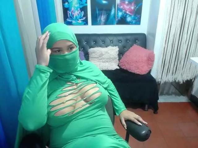 AmiraSixtyNine on BongaCams 