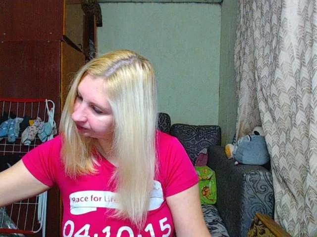 BustyBlondy on BongaCams 