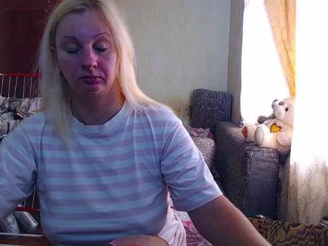 BustyBlondy on BongaCams 