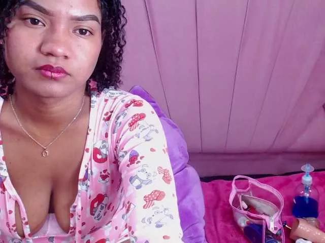 CandyBron on BongaCams 