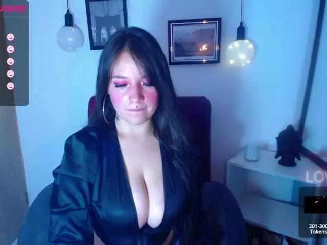 Offline Chlloejohnson on BongaCams