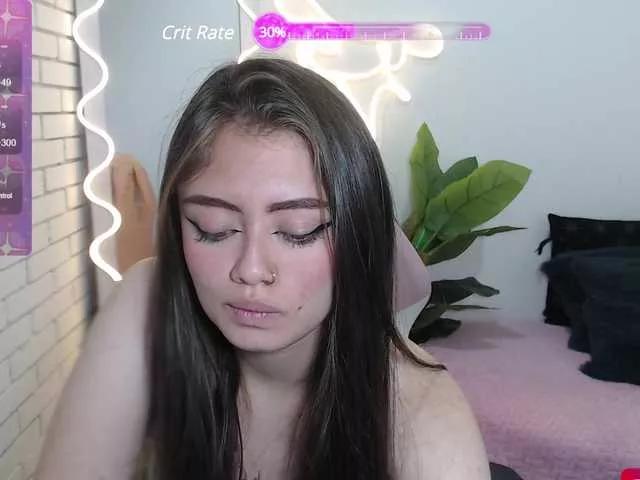 cora-tay on BongaCams 