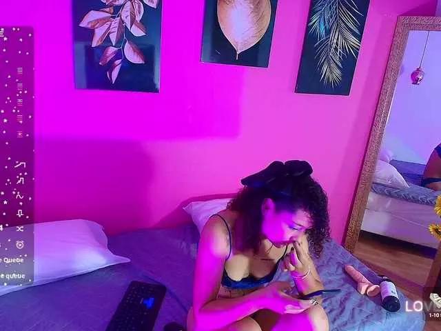 curlylittlegirl on BongaCams 