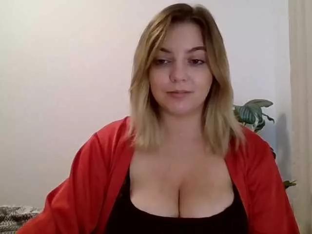 CynthiaGold on BongaCams 