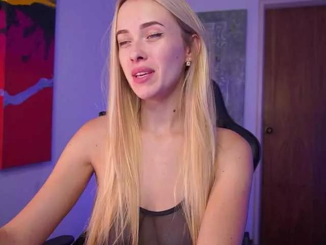 DanikaDillan on BongaCams 