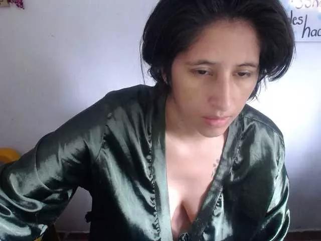 diana-rogu on BongaCams 