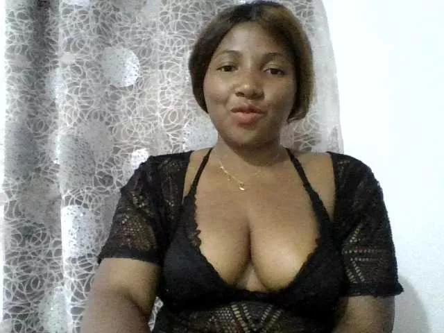 Eliame12 on BongaCams 