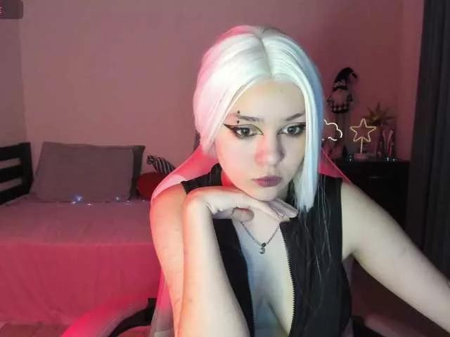 EricaHoffman2 on BongaCams 