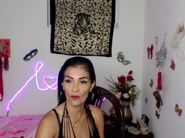 flacapaola11 on BongaCams 