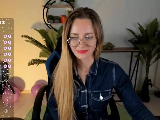 FreyaAkerson on BongaCams 