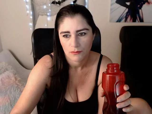 JIMENAMILFX on BongaCams 