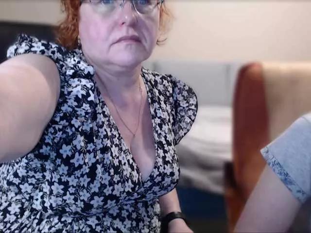 JoAndNeighbour on BongaCams 