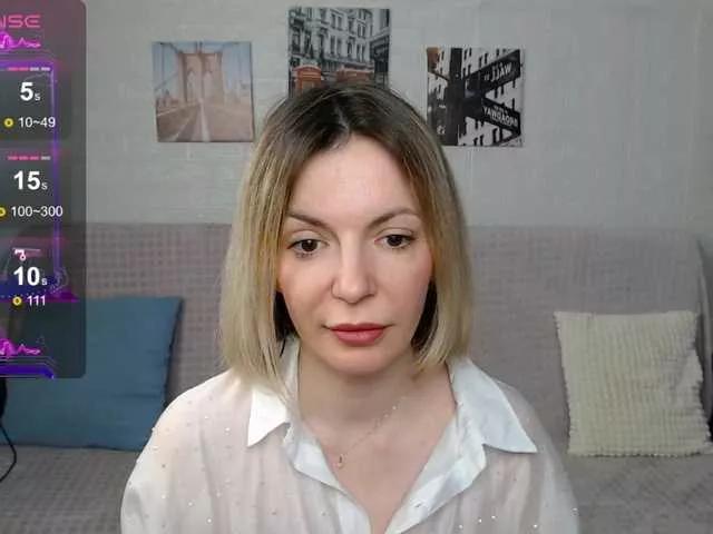 Kiramarta on BongaCams 