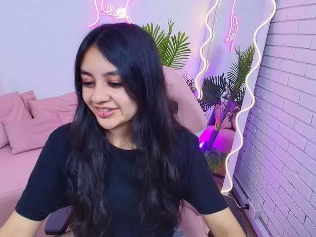 luciaa-tay on BongaCams 