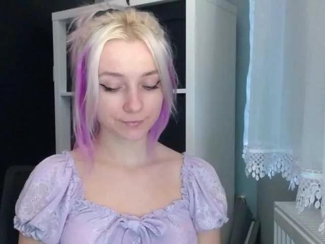 LuciaLovely on BongaCams 