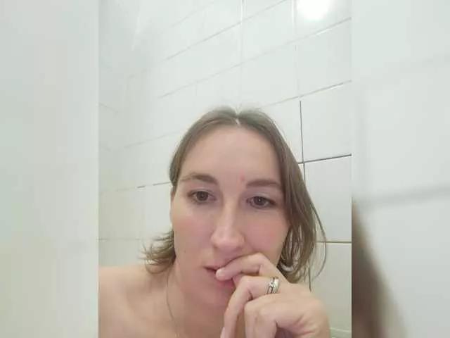 MaryanneFreddy on BongaCams 