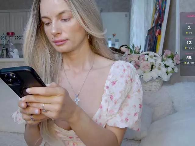 Monika-22 on BongaCams 