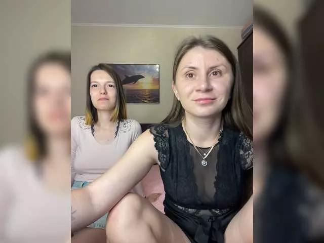 mrrgirls on BongaCams 