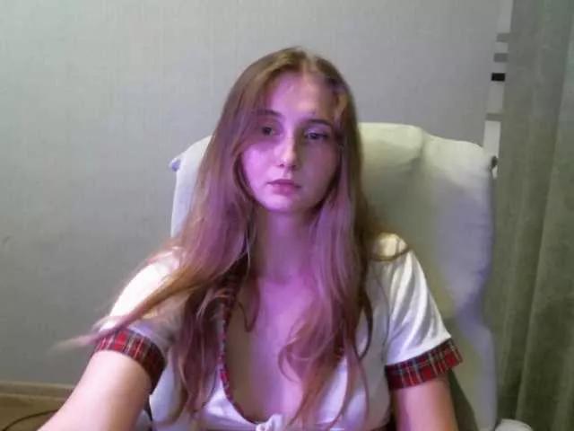 PeachGirl on BongaCams 