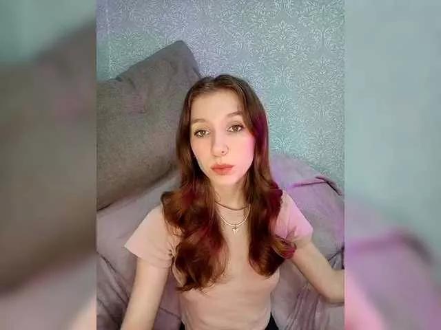 peachwinne on BongaCams 