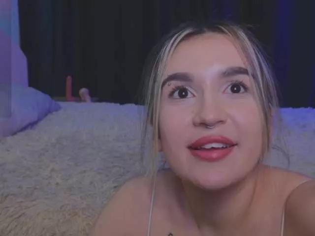 RoxyChilli on BongaCams 