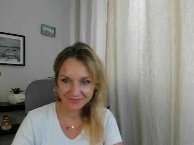 SecretAlicia on BongaCams 