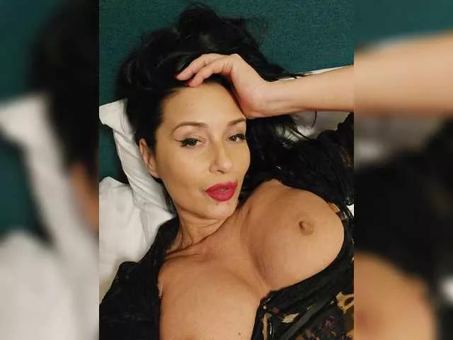 sexylady4u on BongaCams 