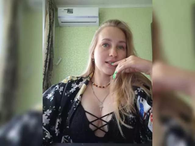 Sladkie002 on BongaCams 