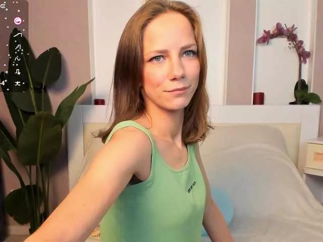 snezhqueen on BongaCams 