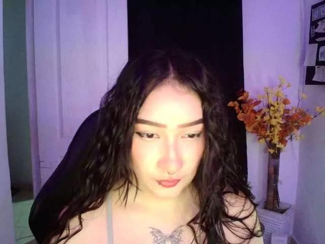 ThiaraDior on BongaCams 