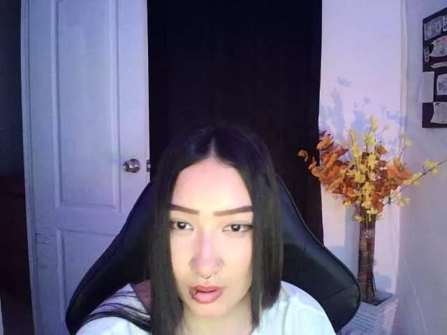 ThiaraDior on BongaCams 