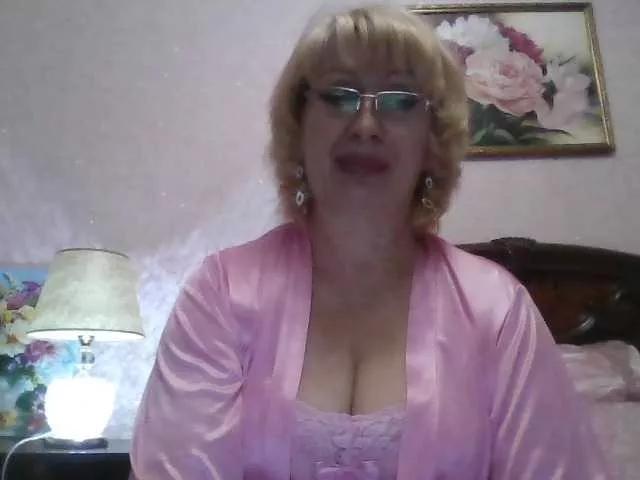 Ur-Mami on BongaCams 