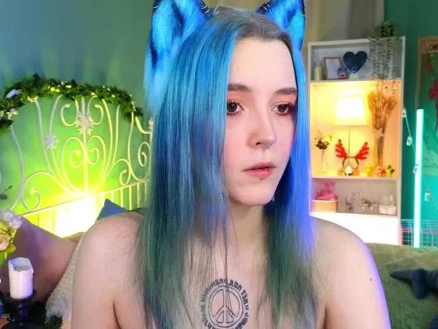 Violett-Melow on BongaCams 