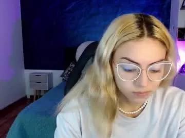 april_dumont on Chaturbate 