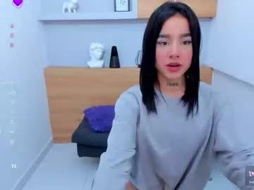 daniellereyes9 on Chaturbate 