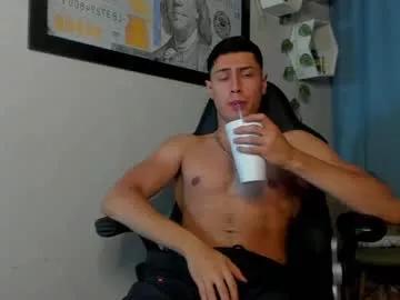 david_lopez_00 on Chaturbate 