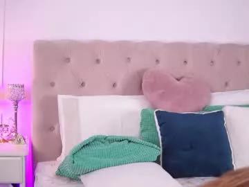 enjoyableemma on Chaturbate 