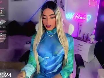 kilye_nellaa on Chaturbate 