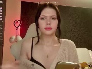 kristinevans on Chaturbate 