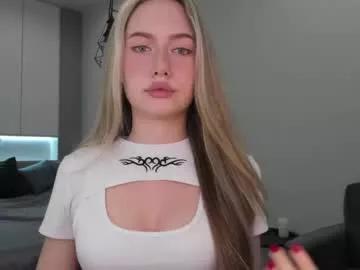 longoriaeva on Chaturbate 