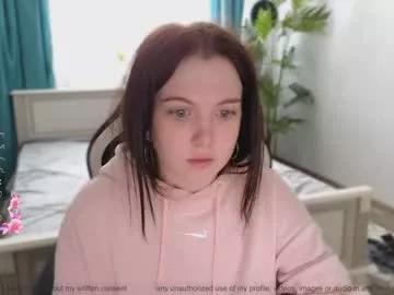 small_blondee on Chaturbate 