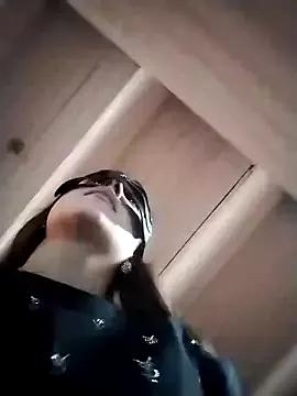 GirLMonA01 on StripChat 