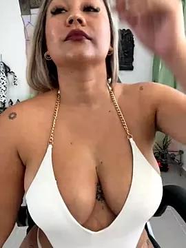 ValeryGrey on StripChat 